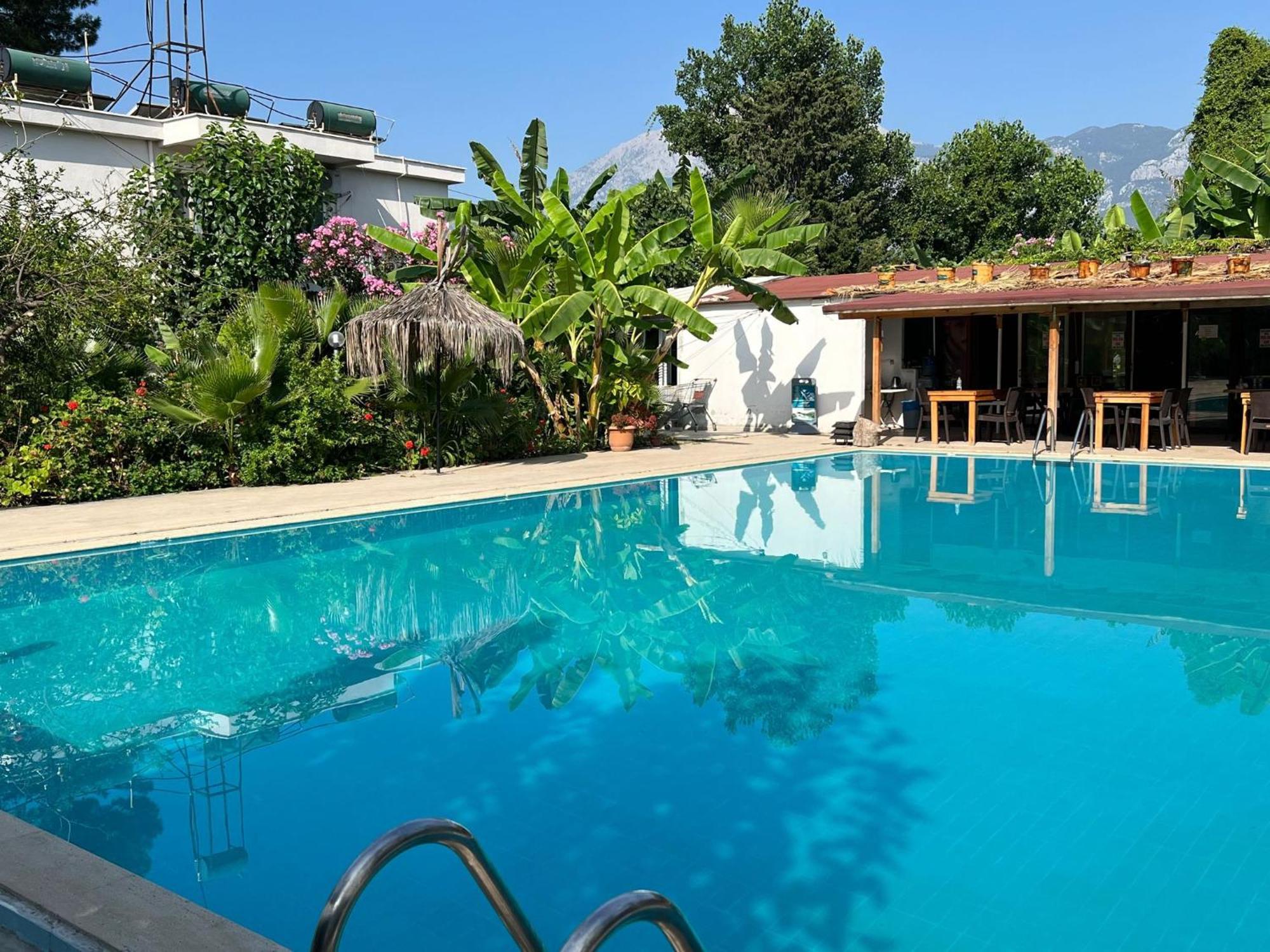 Kiris Garden Hotel Kemer Exterior photo